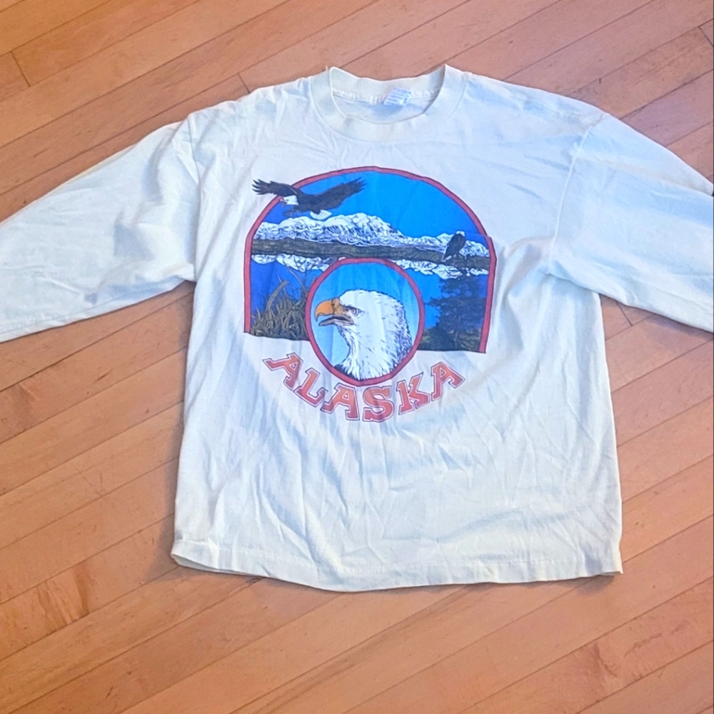 Alaska Eagle Graphic Long Sleeve Shirt Vintage